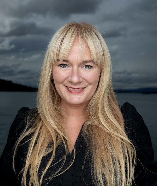 Litteraturkveld med Marit Eikemo