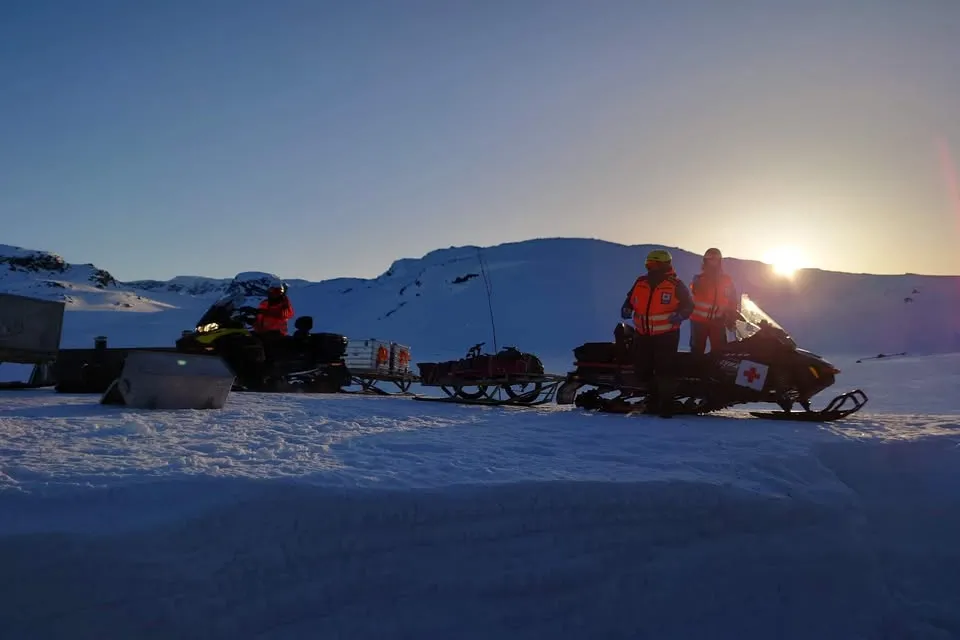 Snøscooterkveld med framvisiving av nokre modellar.
